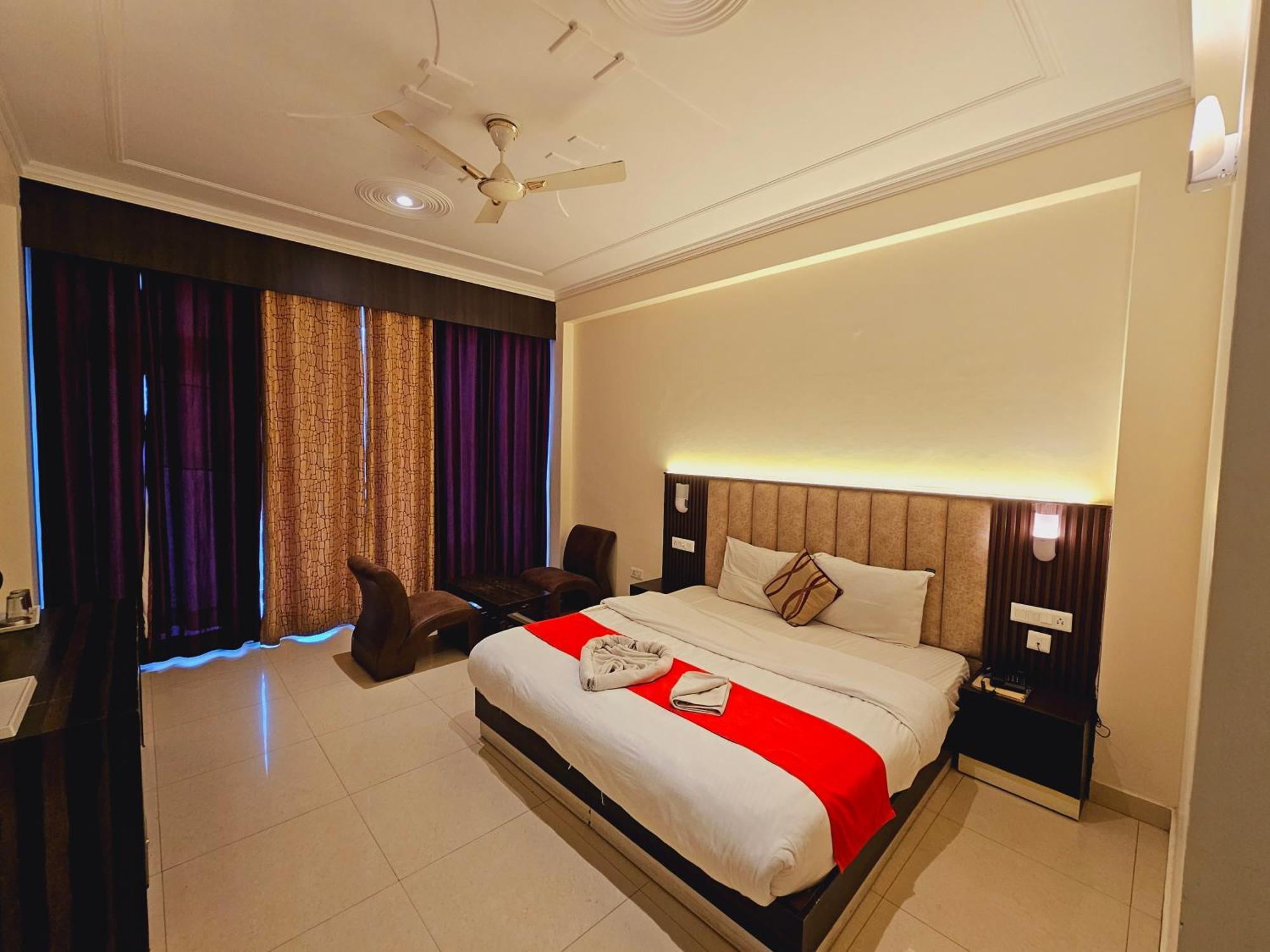 Hotel Kasauli View !! Balcony Rooms ! Terrace ! Restaurant ! Main Highway ! Garden !! Exterior foto